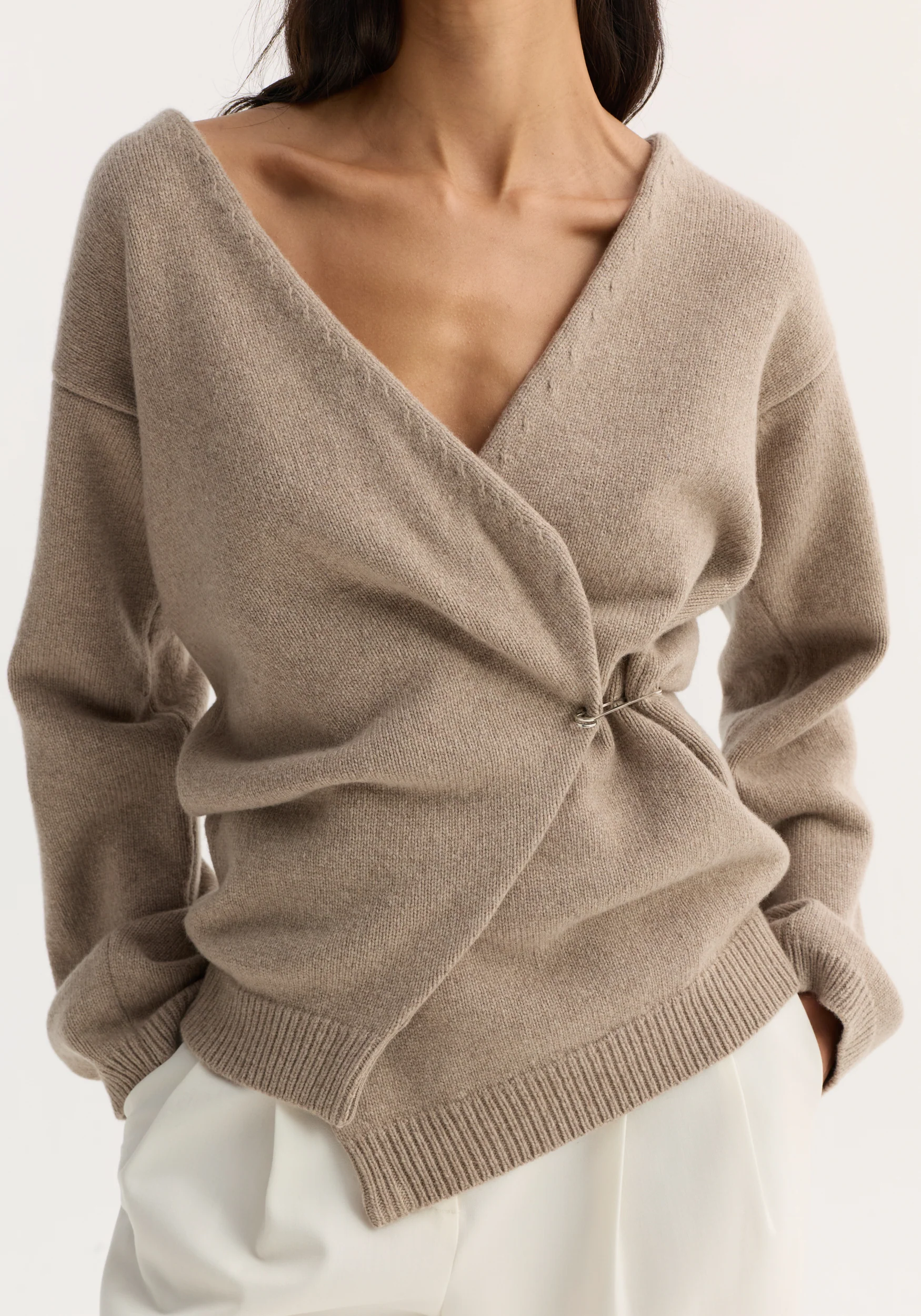 Off-shoulder wrap cardigan | light taupe - Image 4