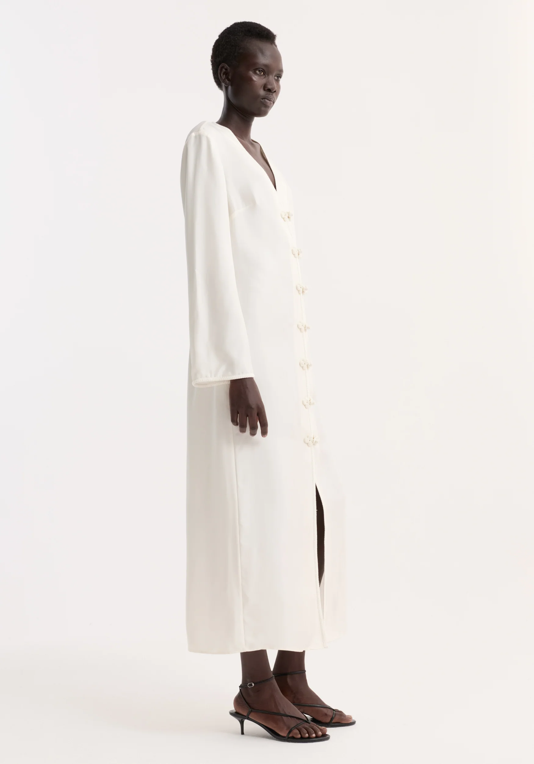 Pankou closure silk dress | cream - Image 3