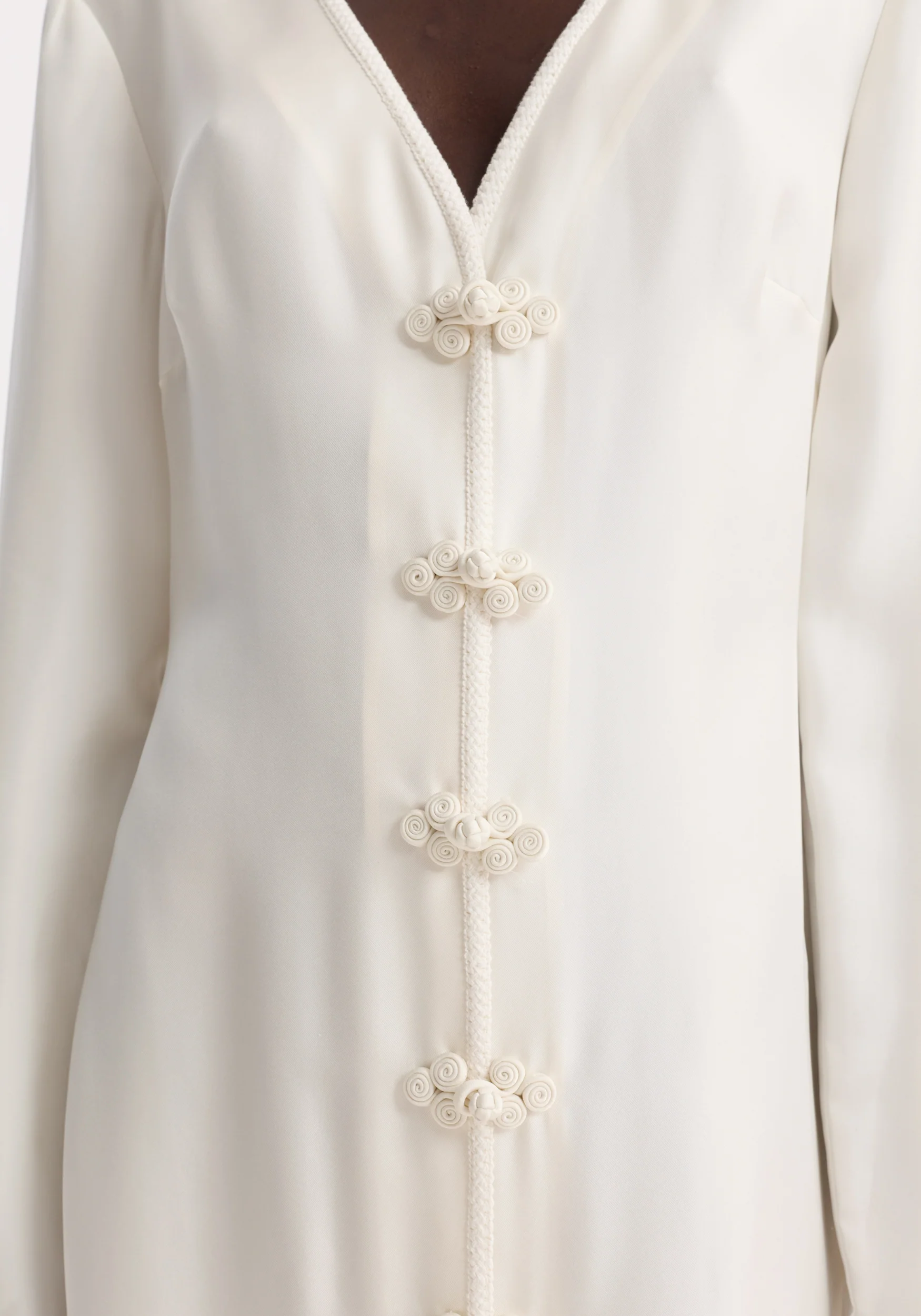 Pankou closure silk dress | cream - Image 4