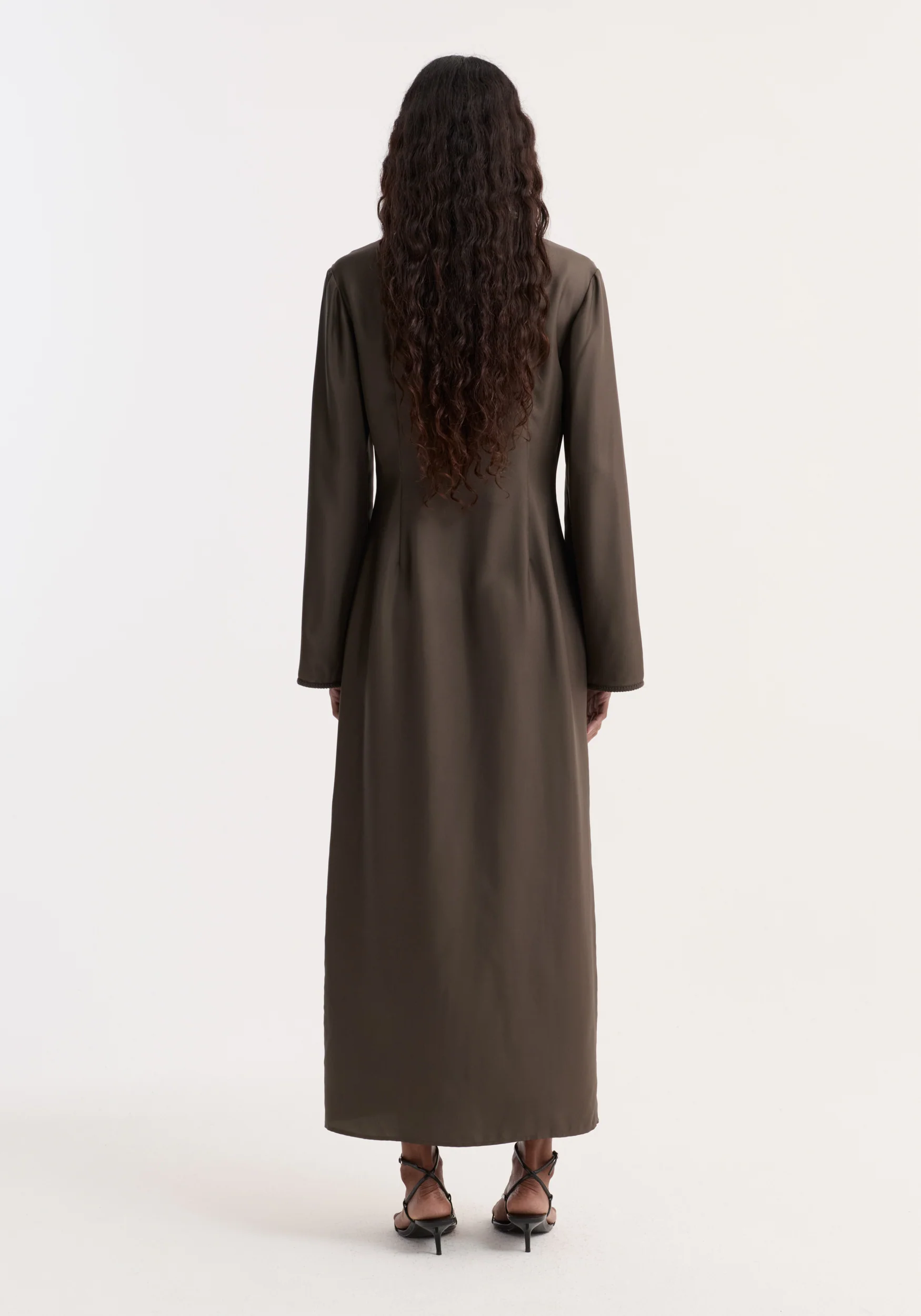 Pankou closure silk dress | earth - Image 5