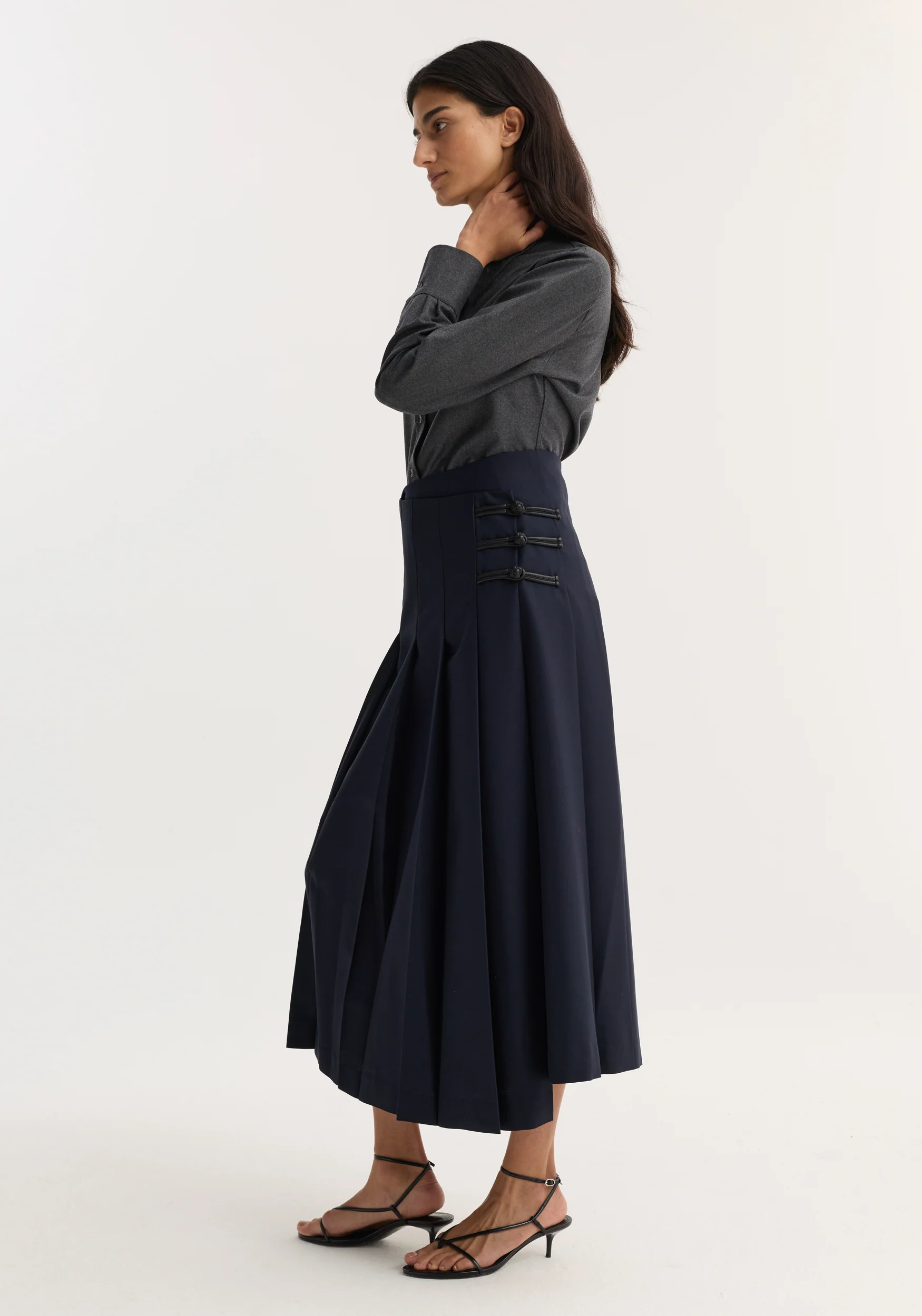 Pleated wool skirt with leather closures | navy - Image 3