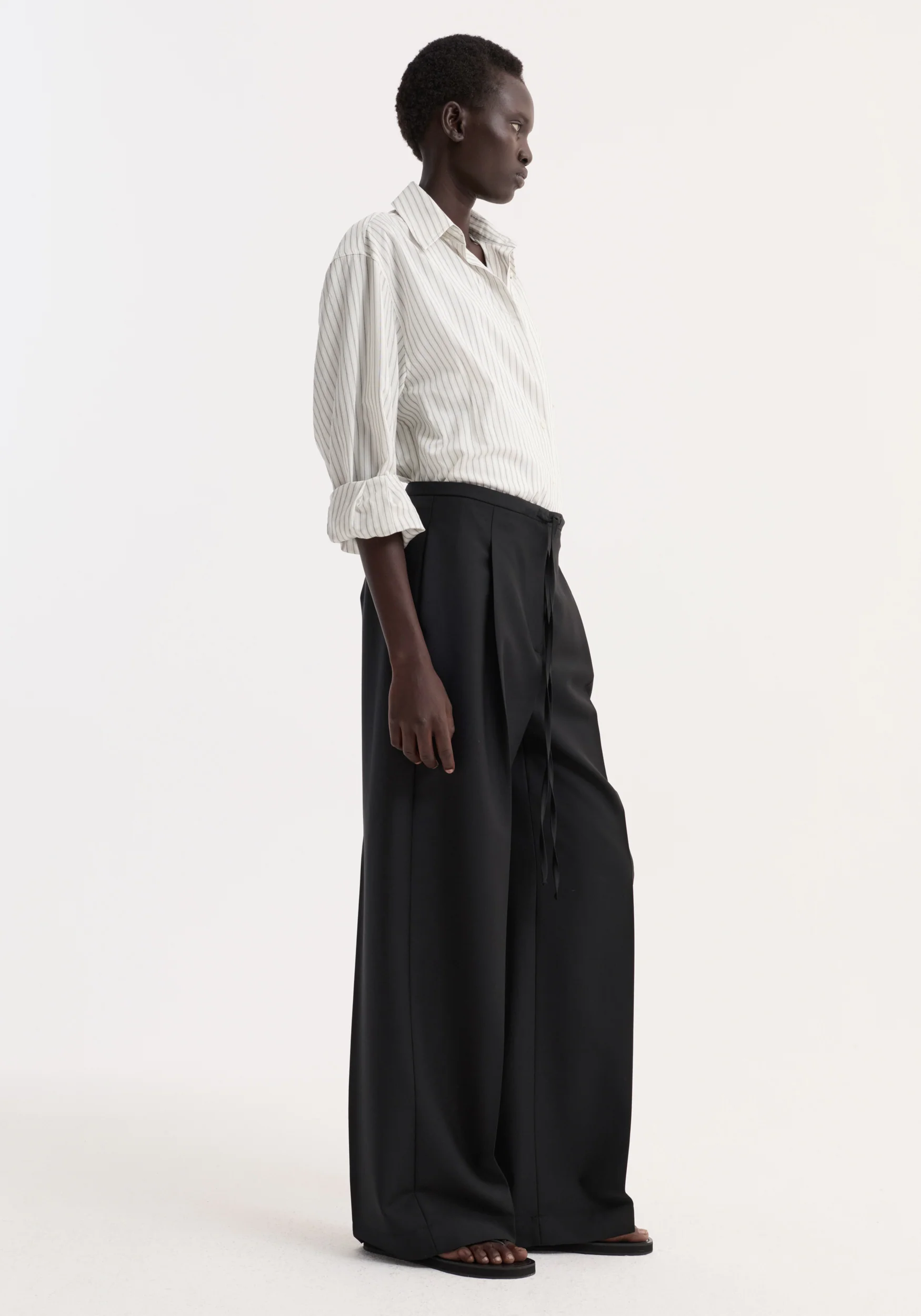 Relaxed drawstring trousers | black - Image 3