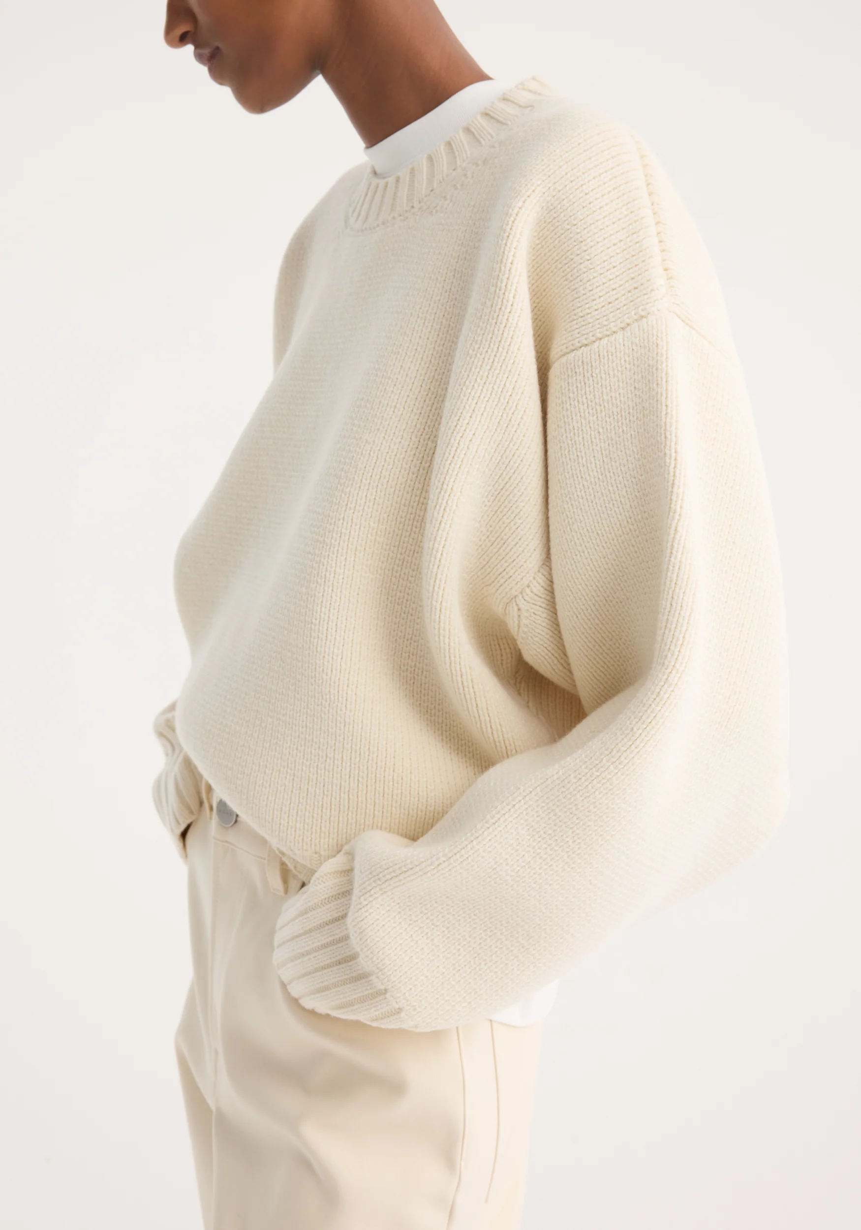 Sculptural compact crewneck | off white - Image 3