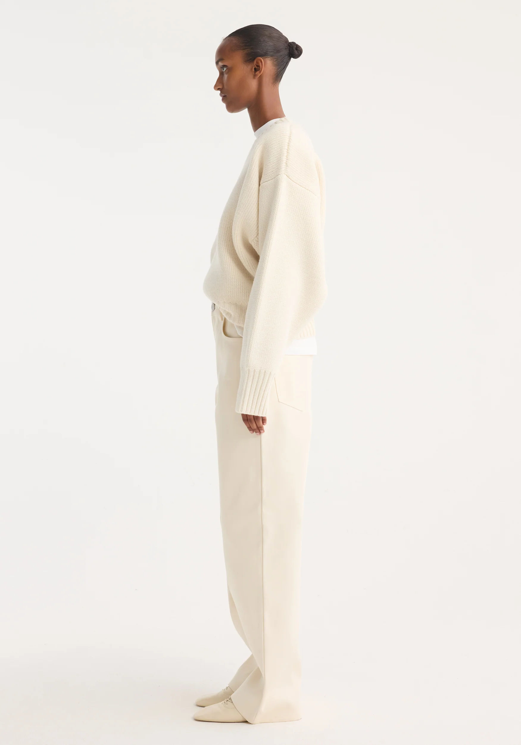 Sculptural compact crewneck | off white - Image 4