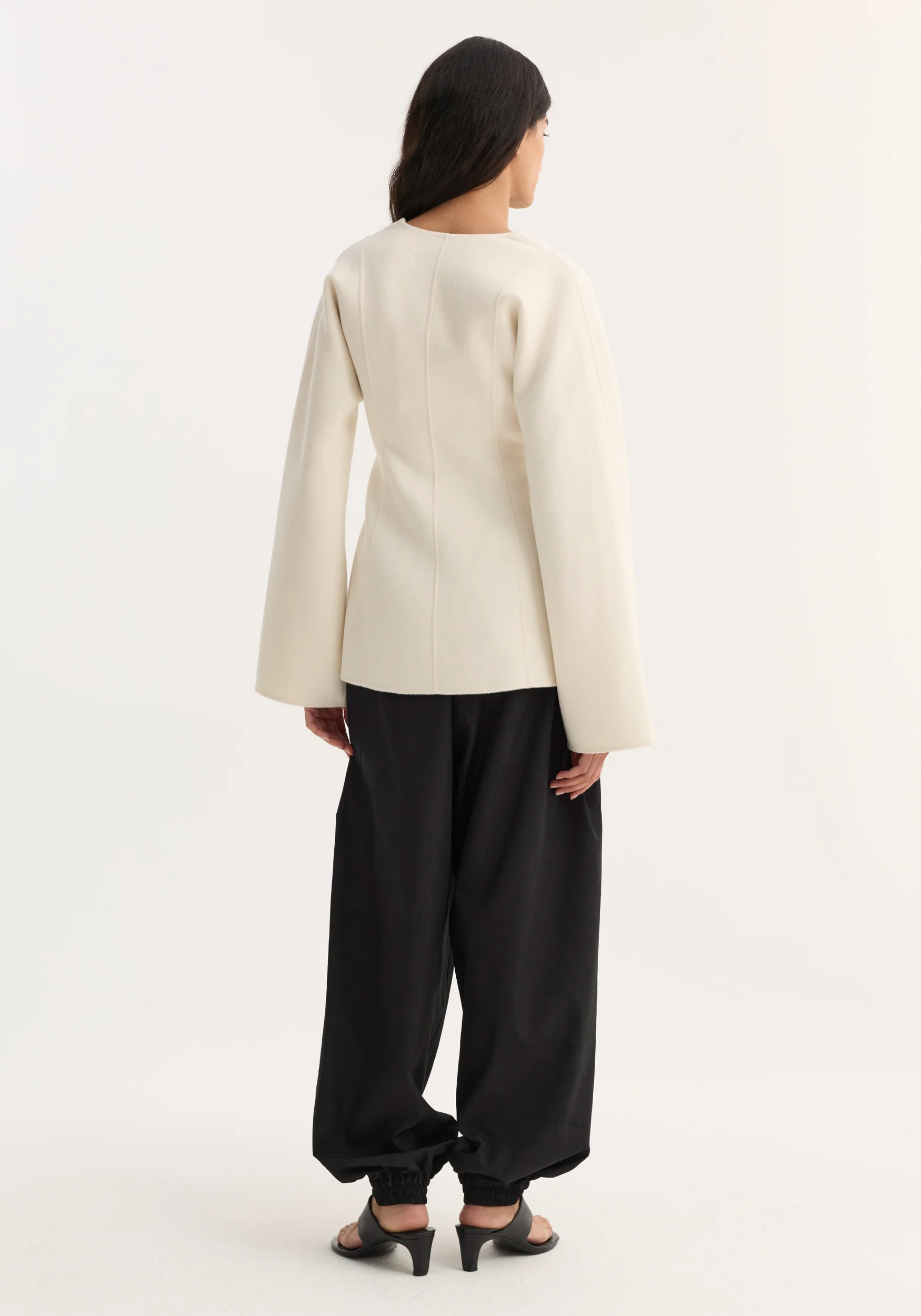 Sculptural long sleeve top | off white - Image 5