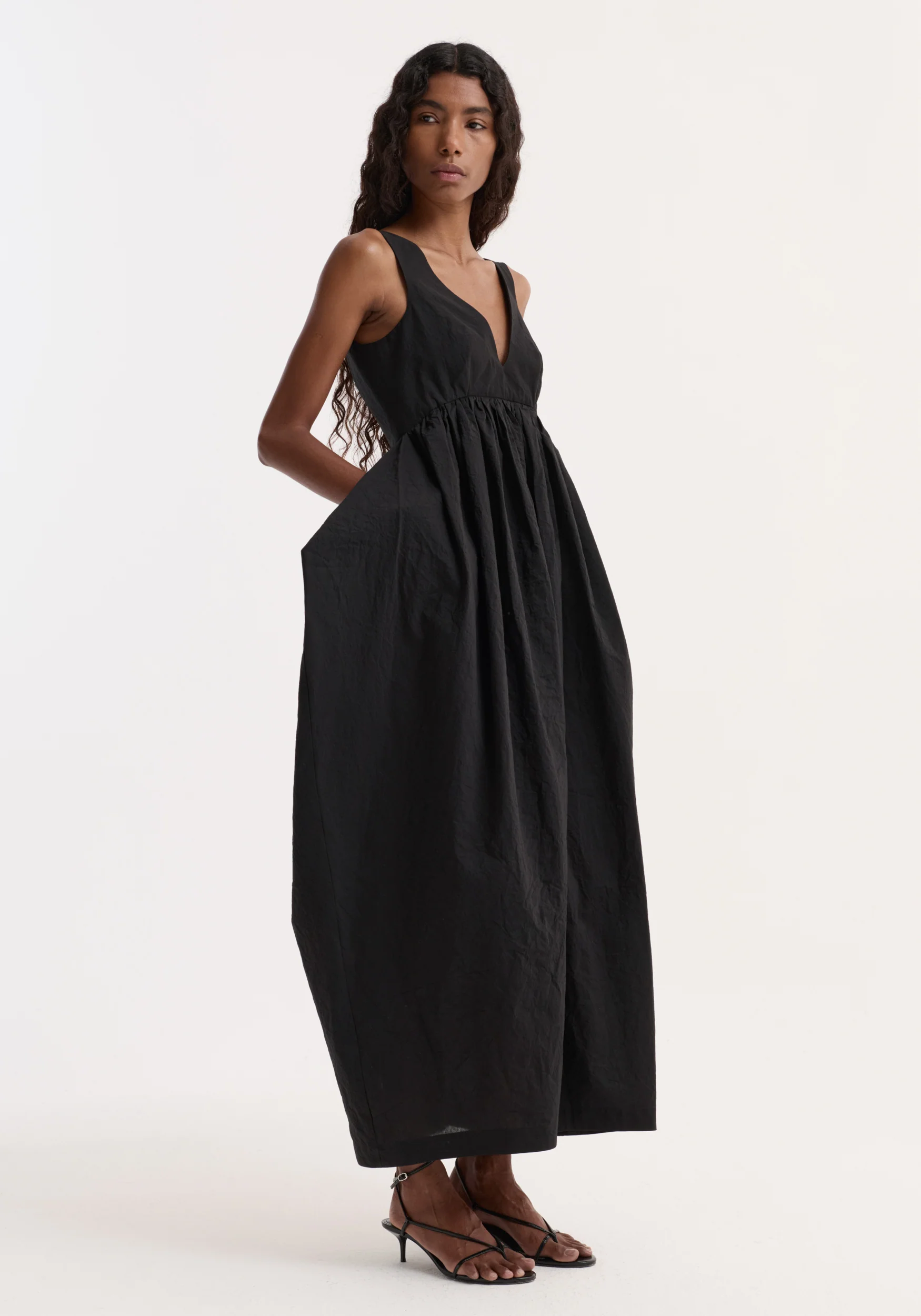Sculptural textured cotton dress | black - Image 4