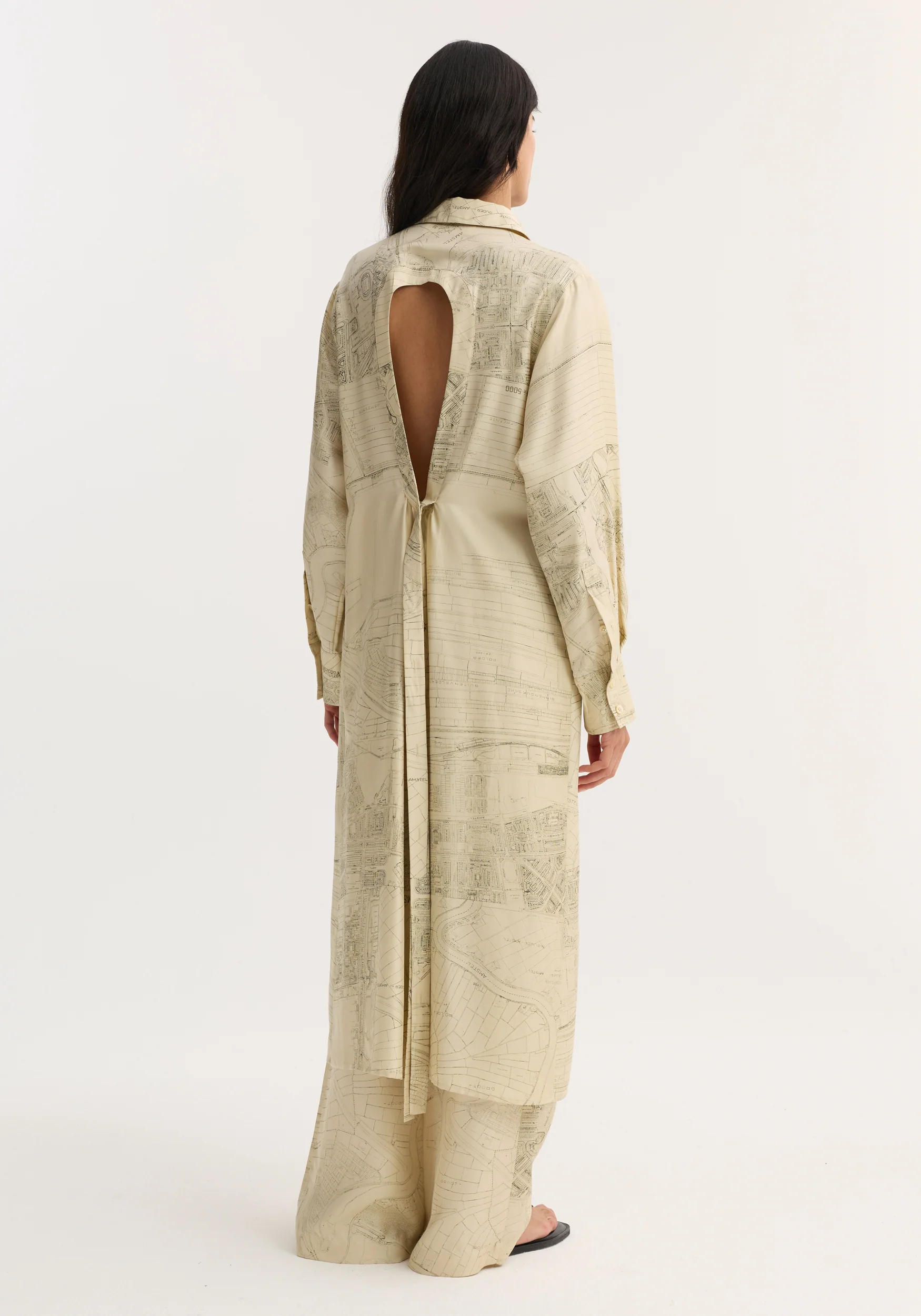 Silk open back wrap dress | Amsterdam - Image 6